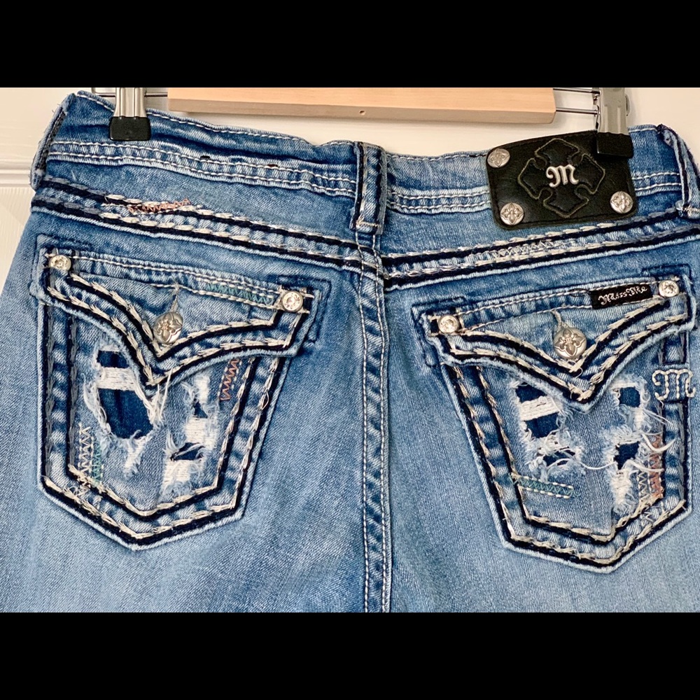 Miss Me Cuffed Capris